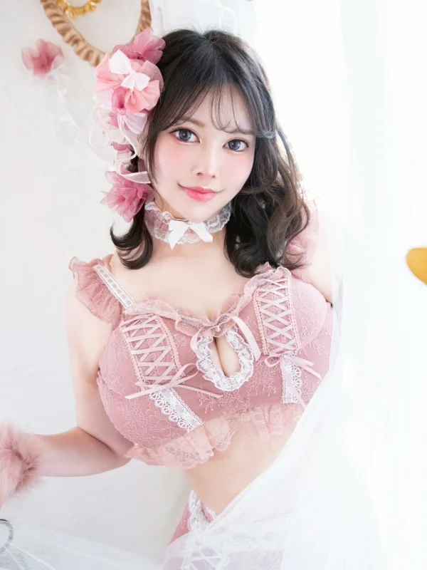 愛乃あみな