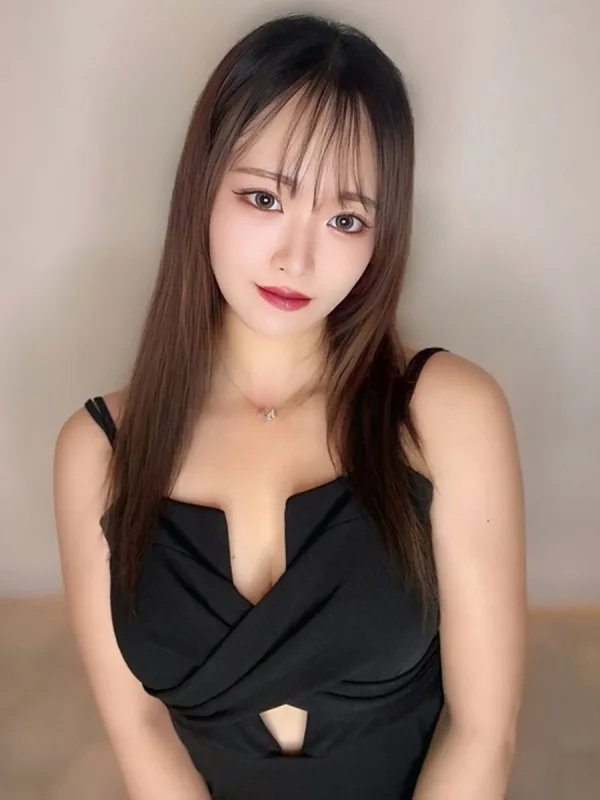 藤牧しゅな