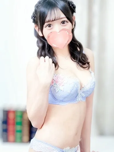 しゅり【可愛すぎるGカップ♡色白セラピ】