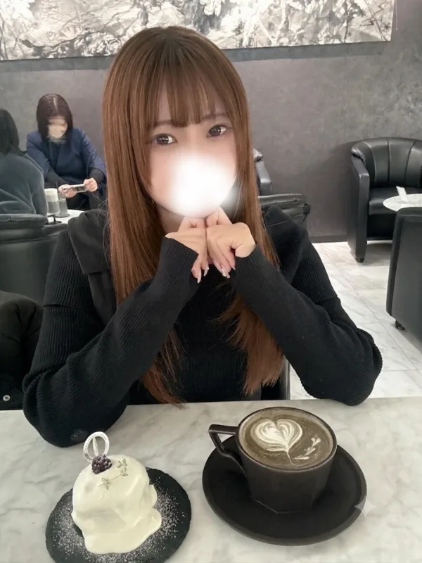 若槻 りこ