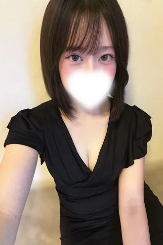 椎名こなつ