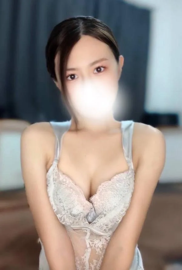 美波せな