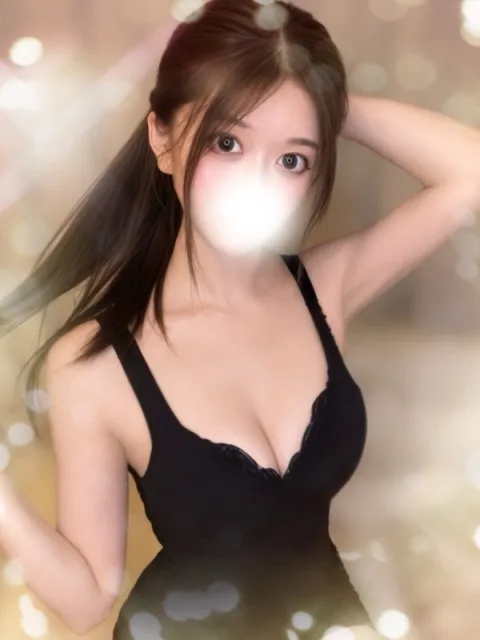長谷川なぎ