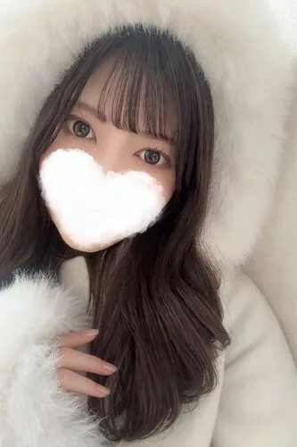 椿みな