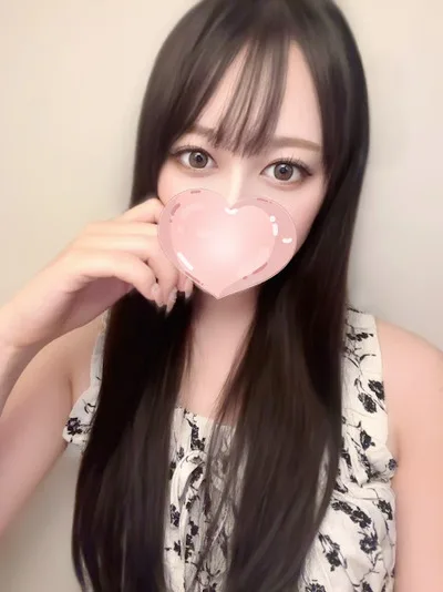 さな【言葉を失う美貌♡脳裏に焼き付く色気】
