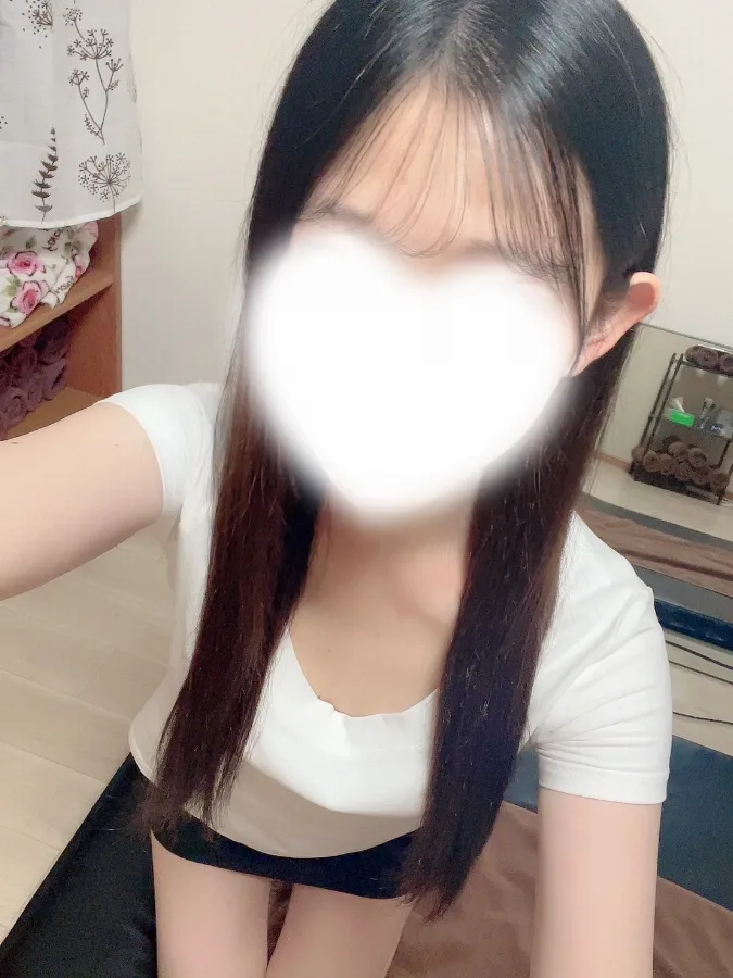 ひなこ NEW FACE