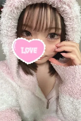 雨音まゆ