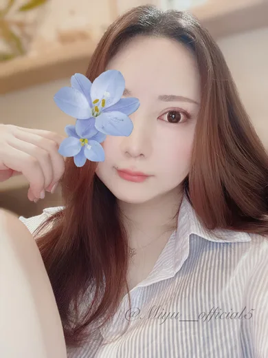 篠崎みゆ