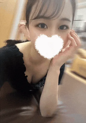 Therapist. 生牡蠣ゆいな（23 歳 ）