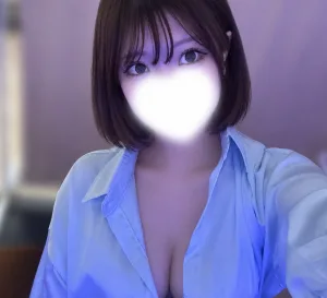 春原うい