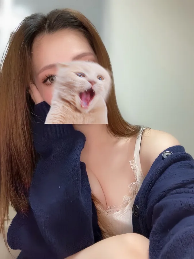 夢咲えれな