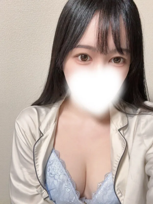 鷹宮 みおん