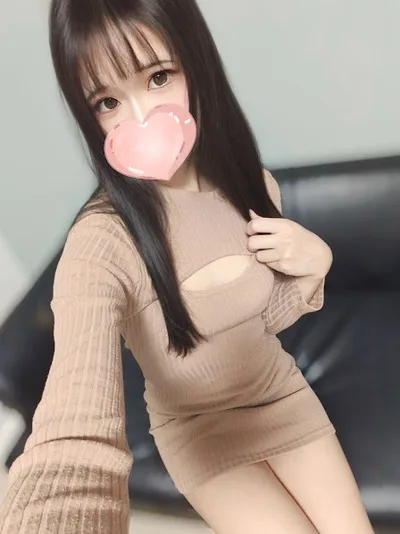 しゅな【スレンダー美女♡魅惑の色気】