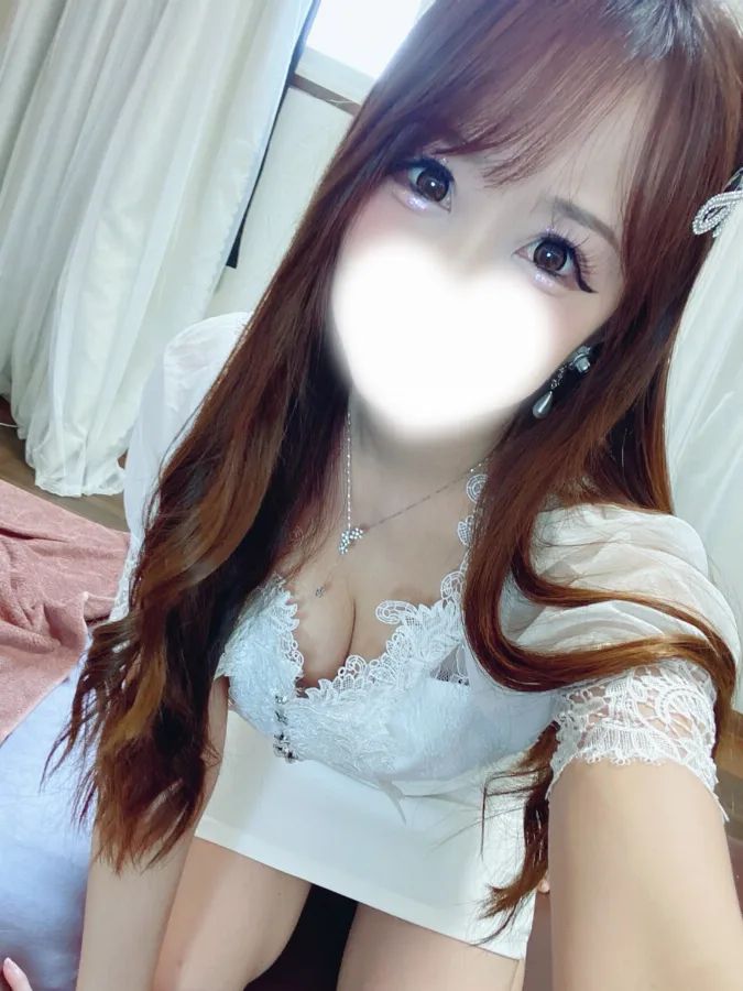 葉月まみ