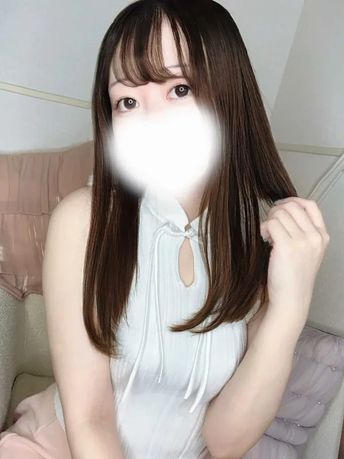 白花ゆい