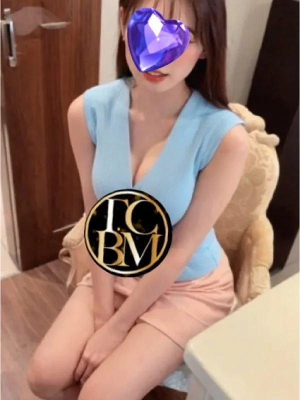 白咲るる