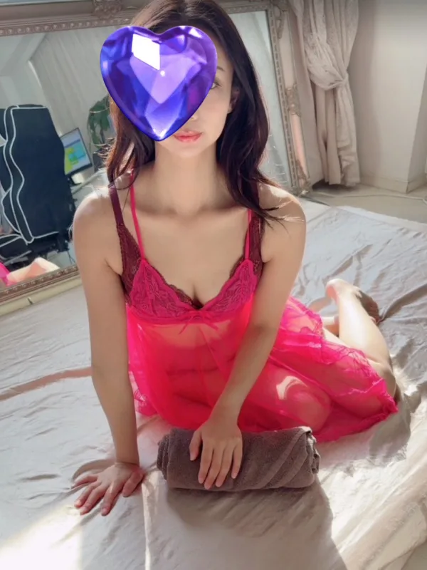 結城さな