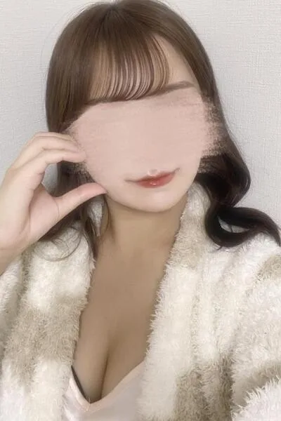 桜庭ゆあ
