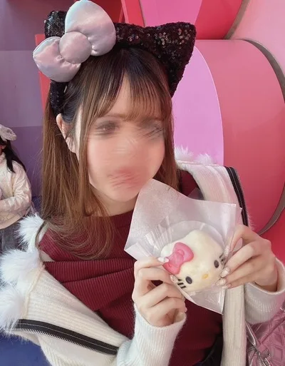 みいな