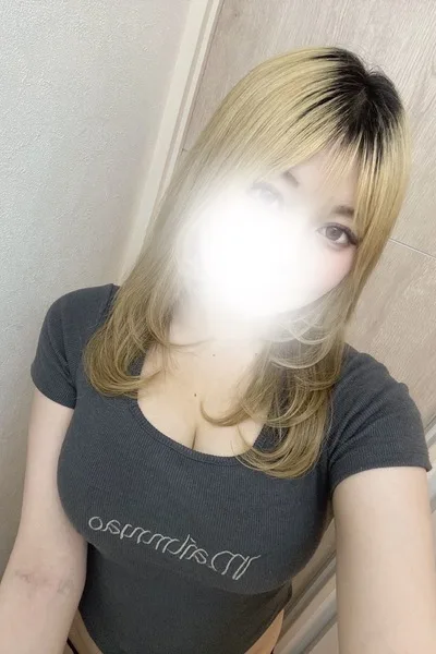 せりな