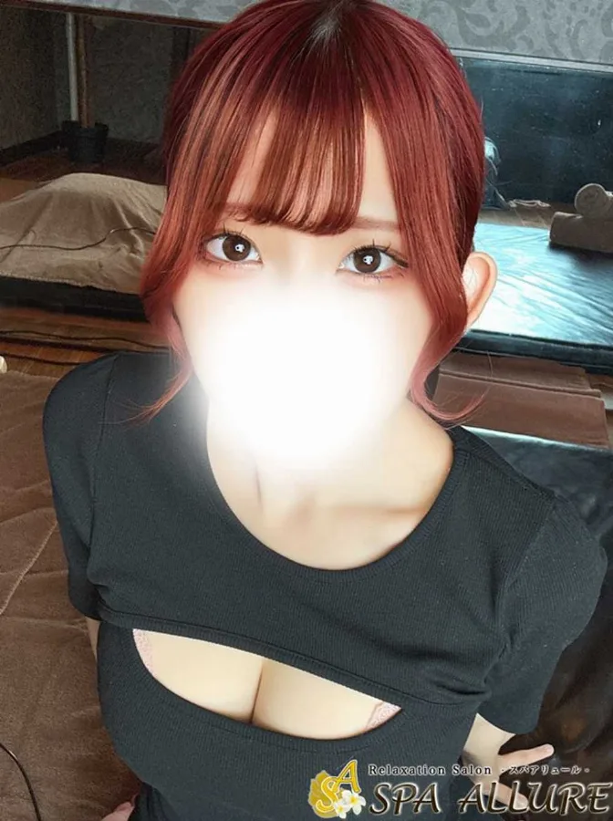 ニナ